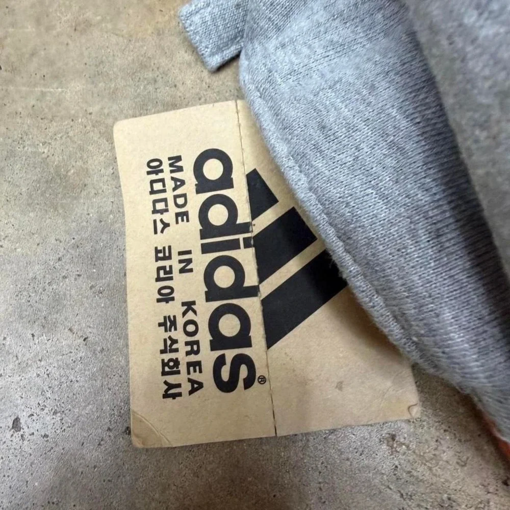 vintage Adidas grey/orange performance-driven baseball cap